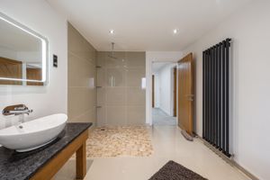 Photo 9- click for photo gallery